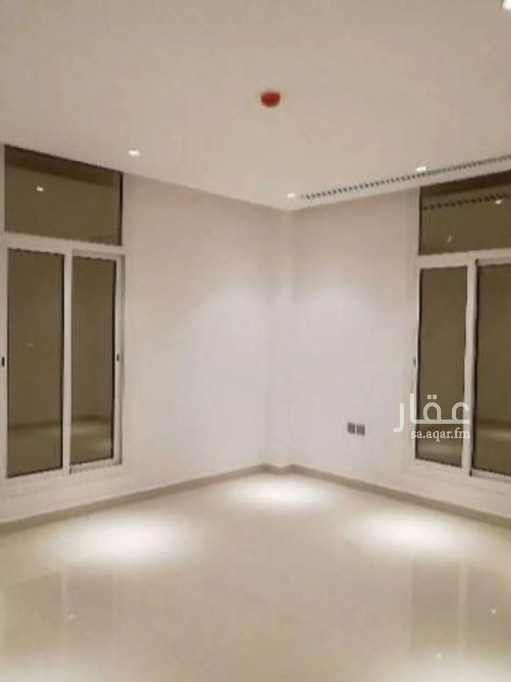 72 bedroom building in Al Hamra, Eastern Province 7