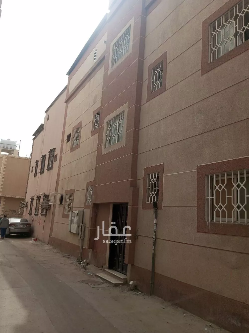 عمارة 239 م² في منفوحة الجديدة 4