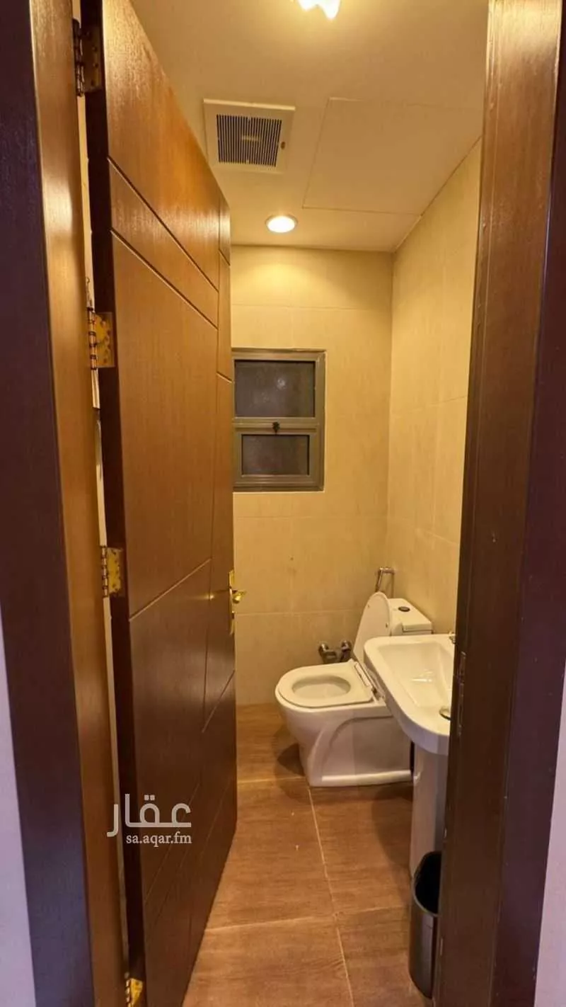 فيلا 5 غرف في الملقا 5