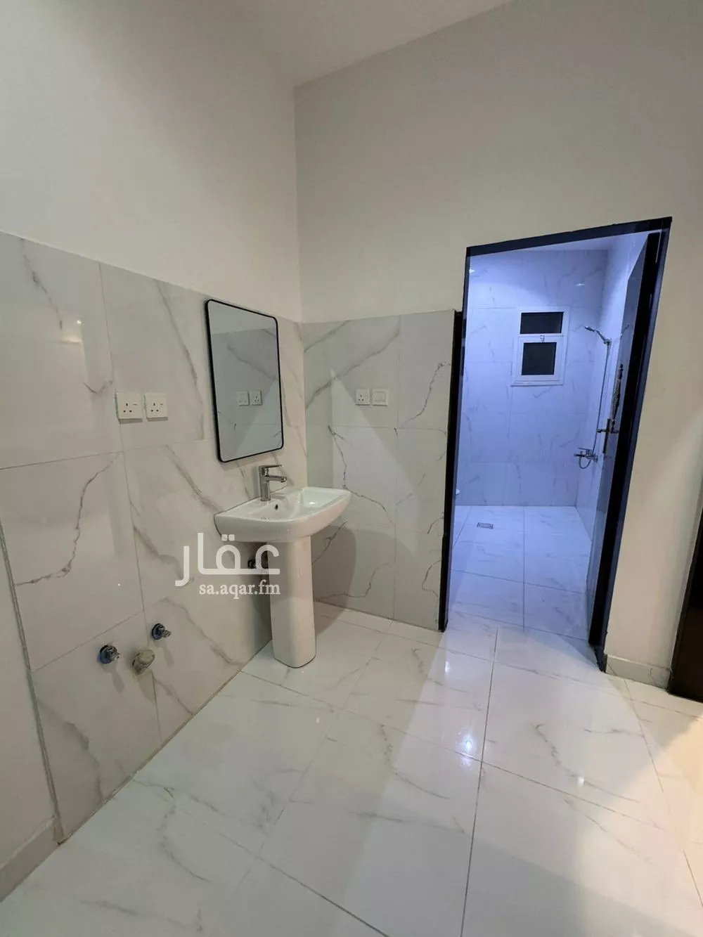 شقة 1 غرف في الرمال 5