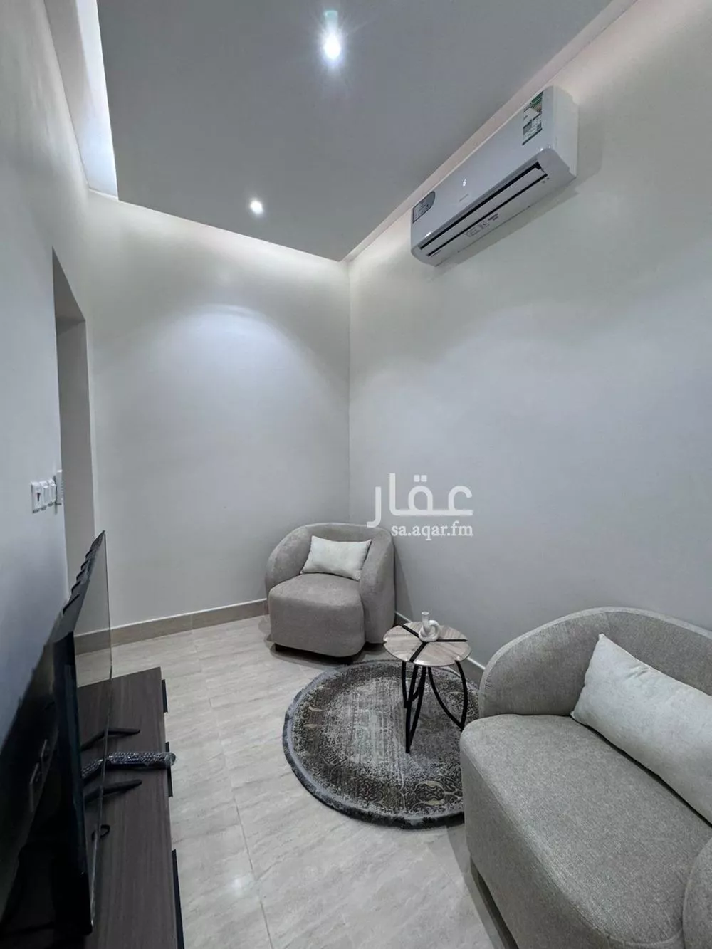 شقة 1 غرف في الخليج 5