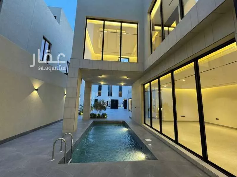 6 bedroom villa in Al Narjis 5