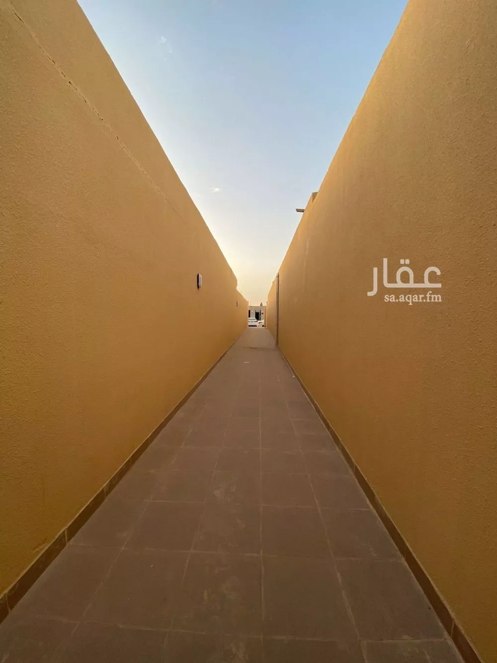 عمارة 2500 م² في الرمال 4