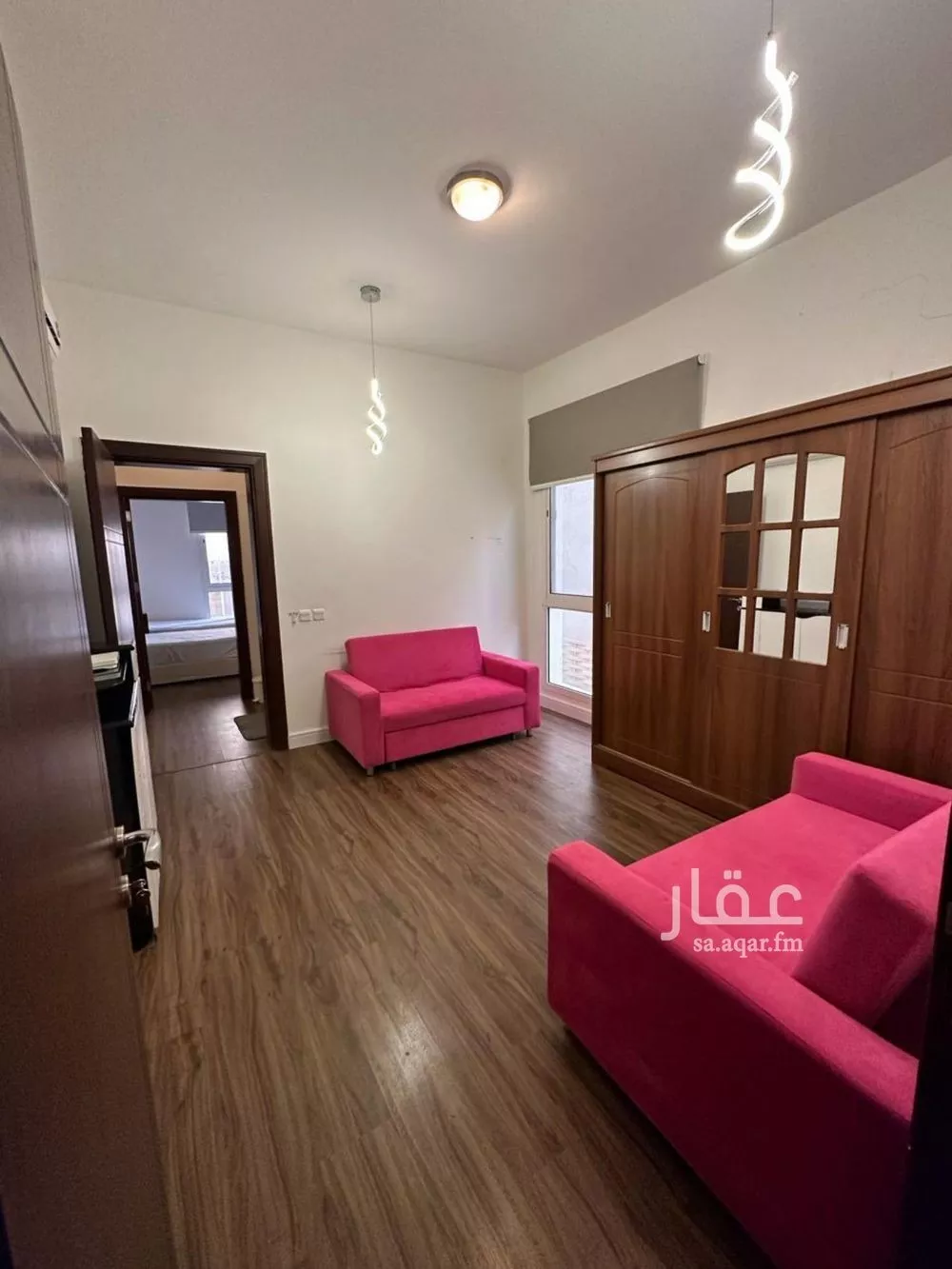 فيلا 3 غرف في العارض 5