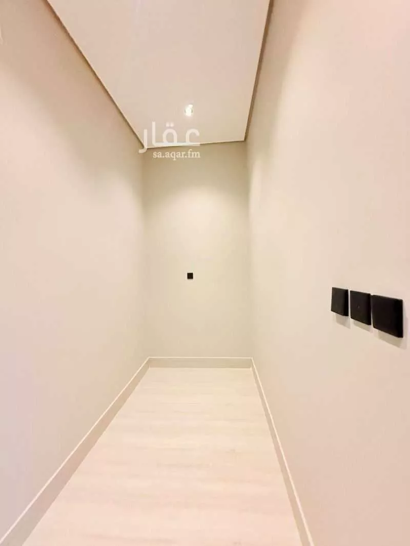 فيلا 6 غرف في الامواج 4