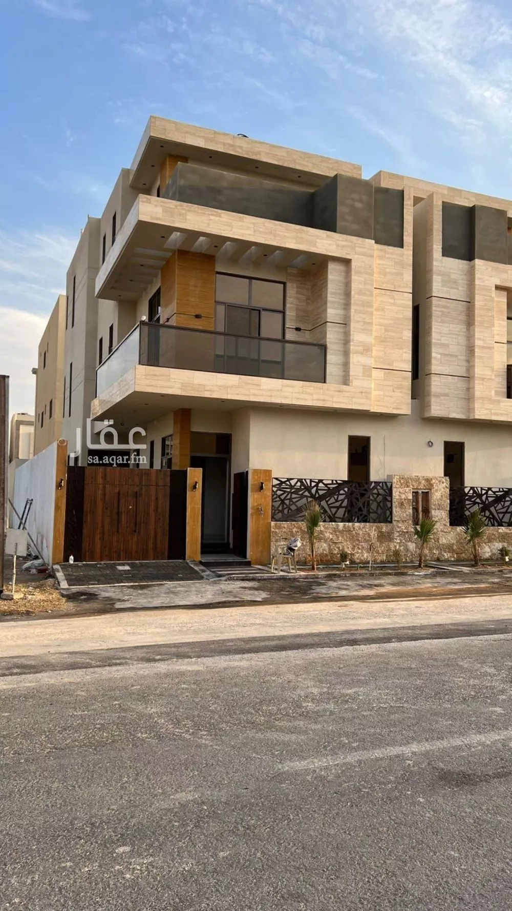 5 bedroom villa in Al Mahdiyyah 1