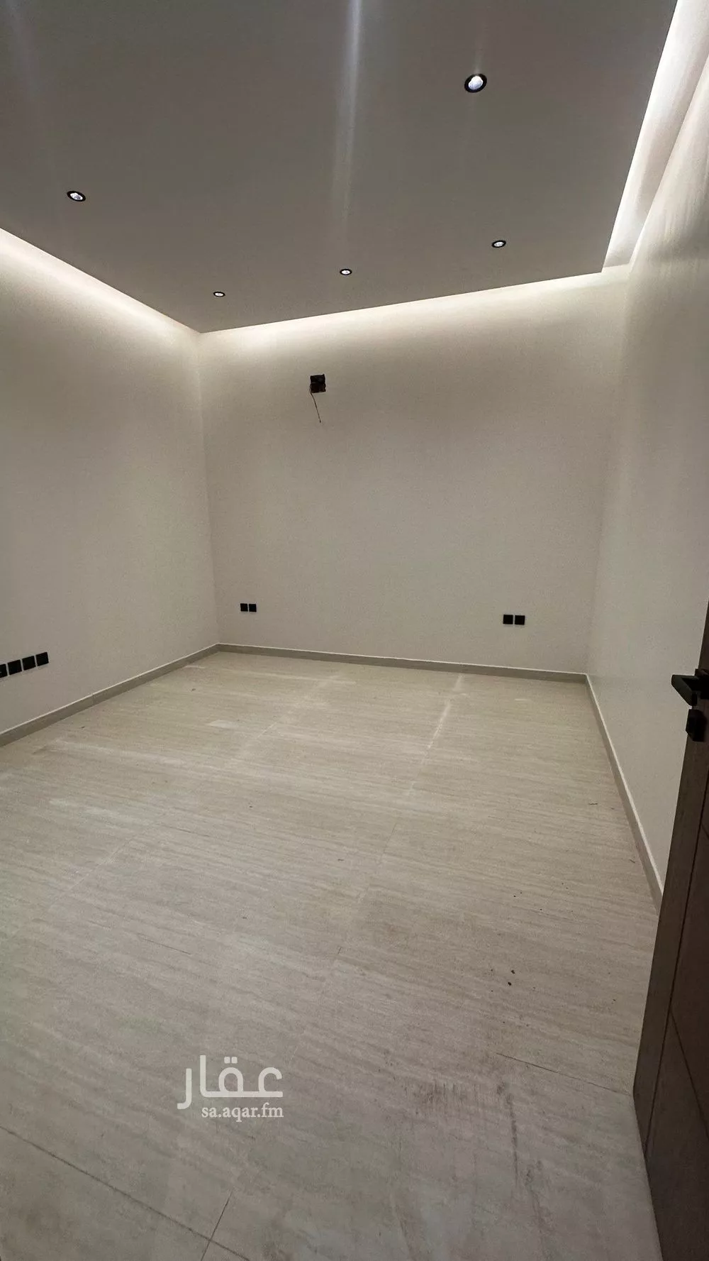 5 bedroom villa in Dhahrat Laban 5