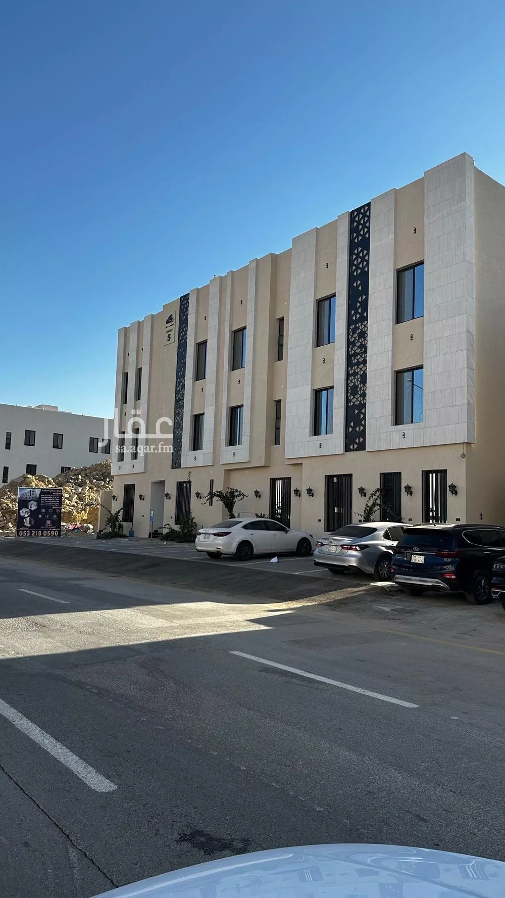 4 bedroom apartment in Dhahrat Laban 1