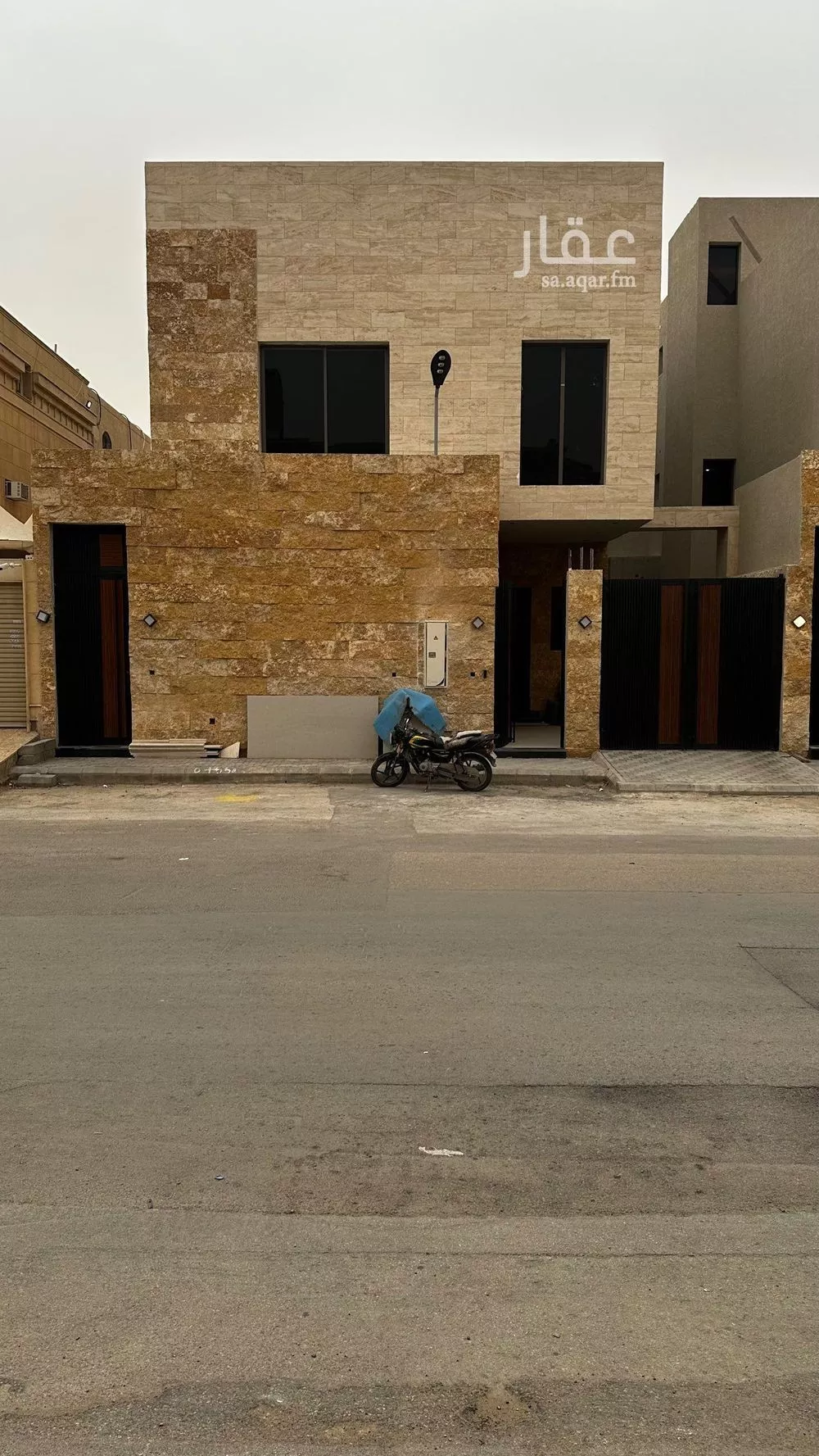 5 bedroom villa in Dhahrat Laban 1