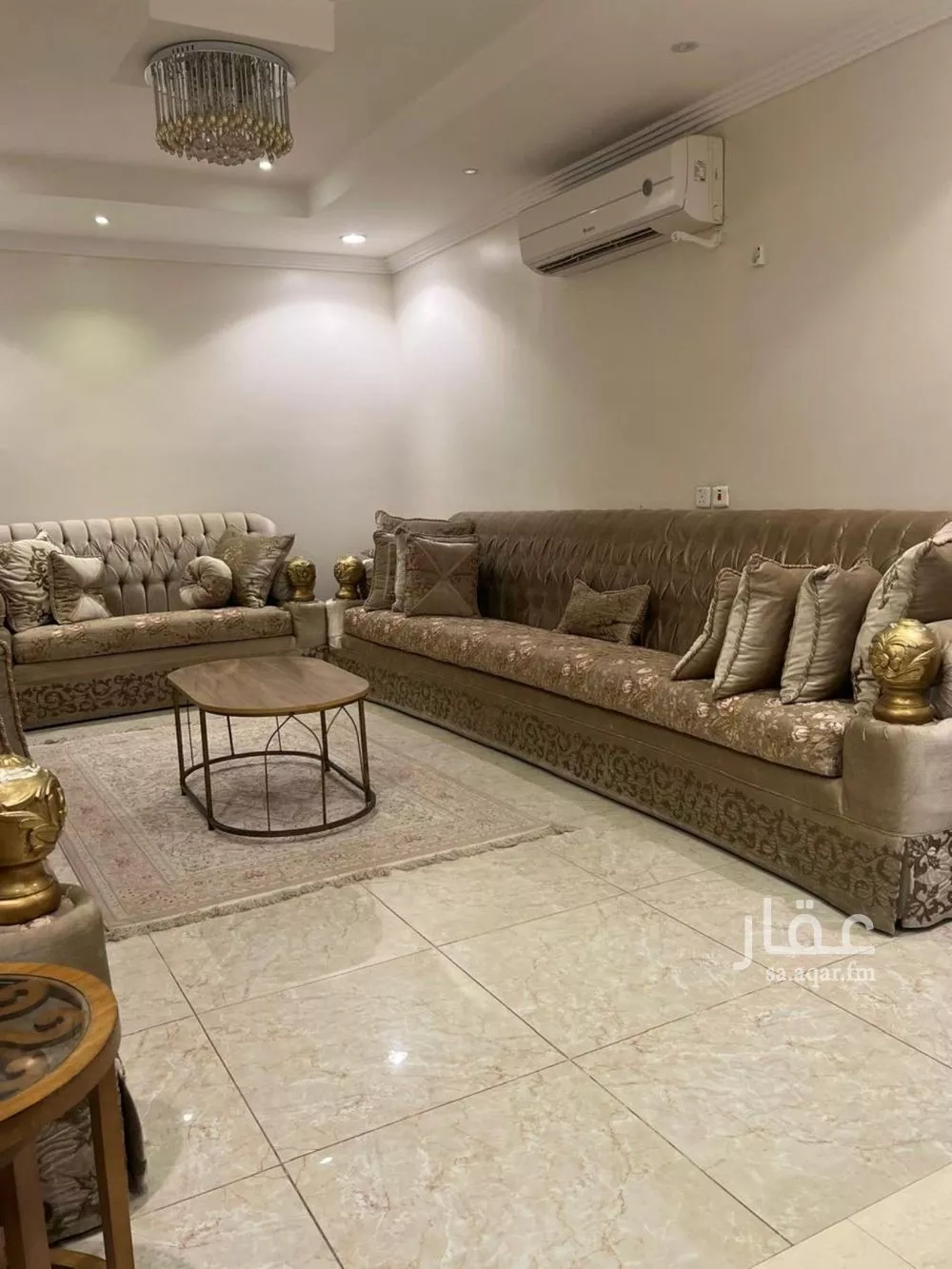 فيلا 7 غرف في الفلاح 2