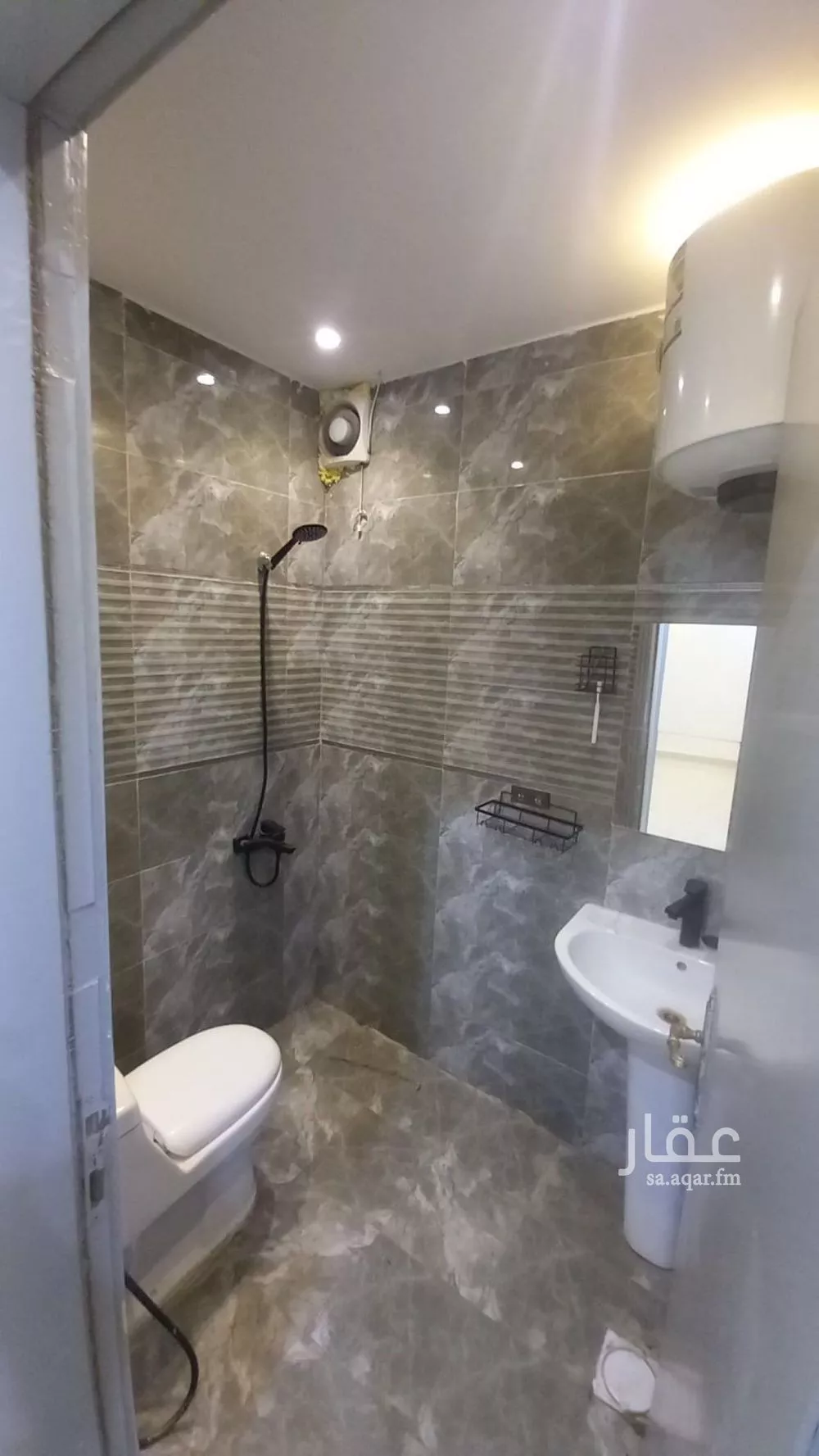 شقة 1 غرف في القدس 2