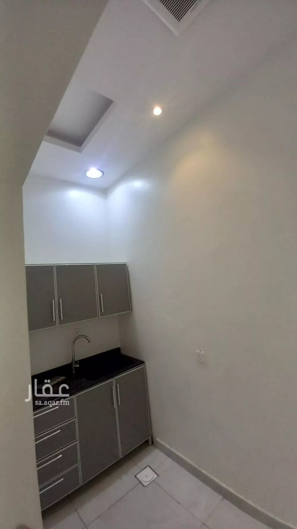 شقة 1 غرف في القادسية 4