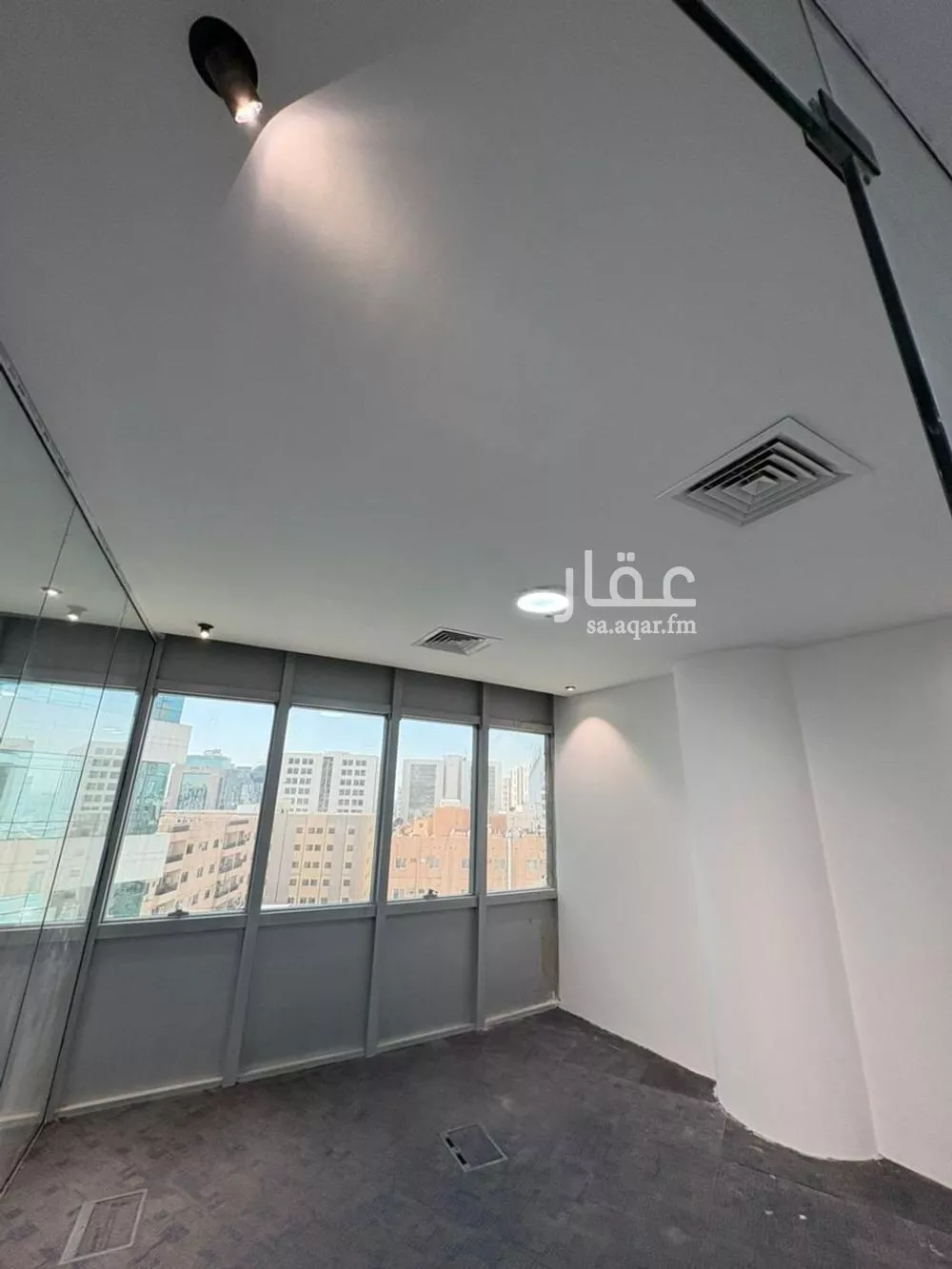 4 bedroom office in Al Olaya, Riyadh 6