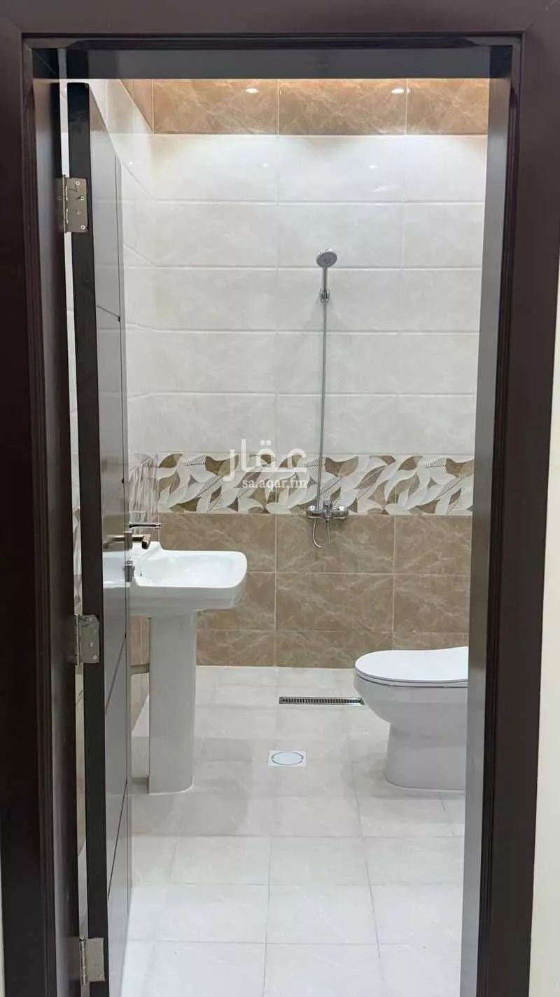 3 bedroom apartment in Al Sakb, Madinah 5