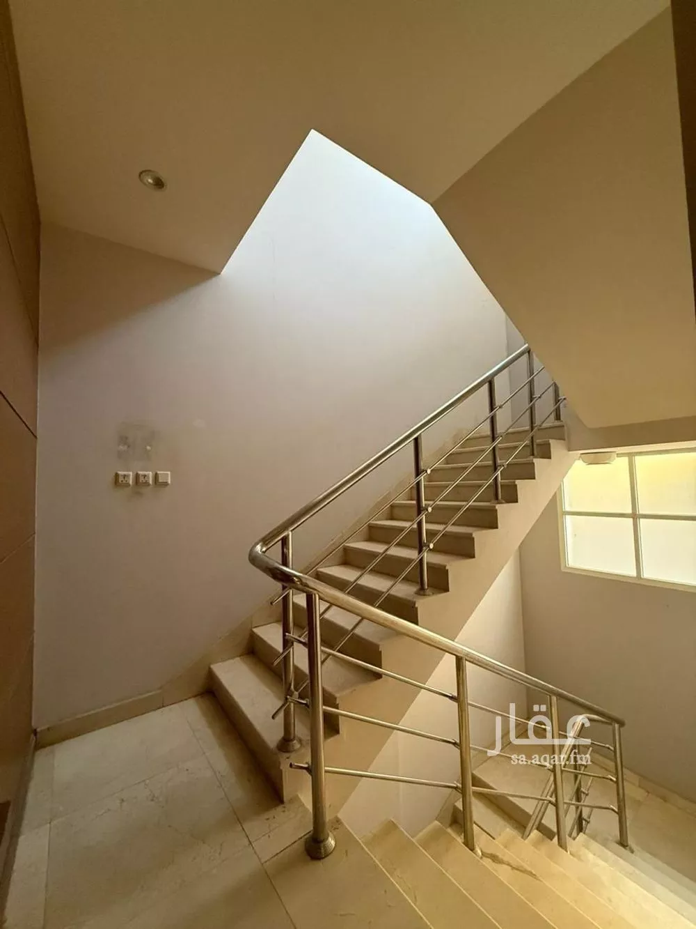 15 bedroom office in Al Yarmouk, Riyadh 8