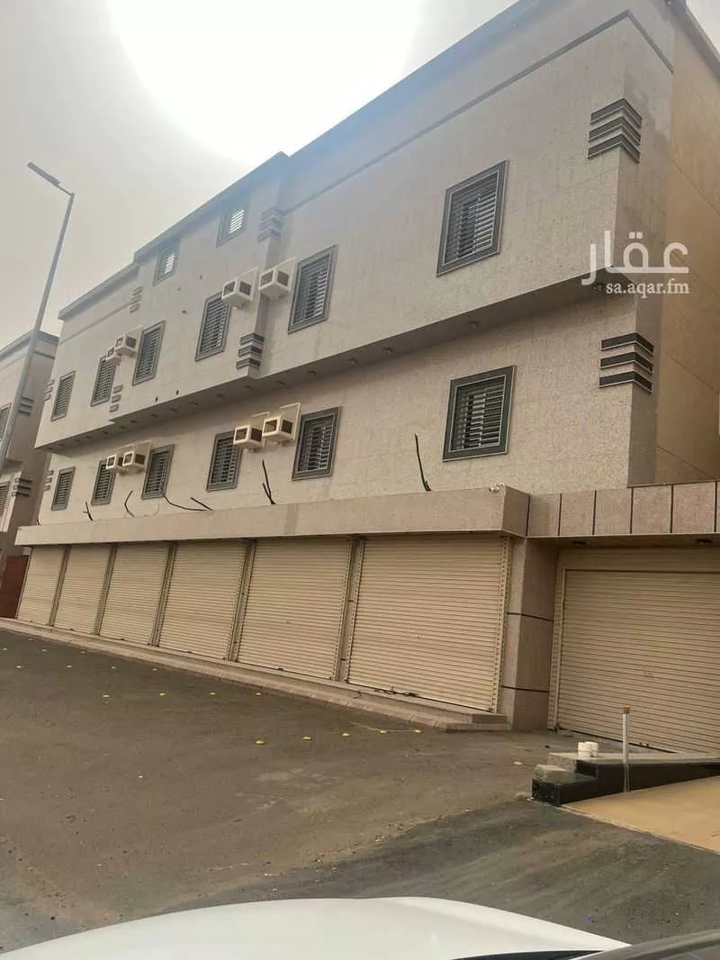 896 sqm warehouse in As Salhiyah