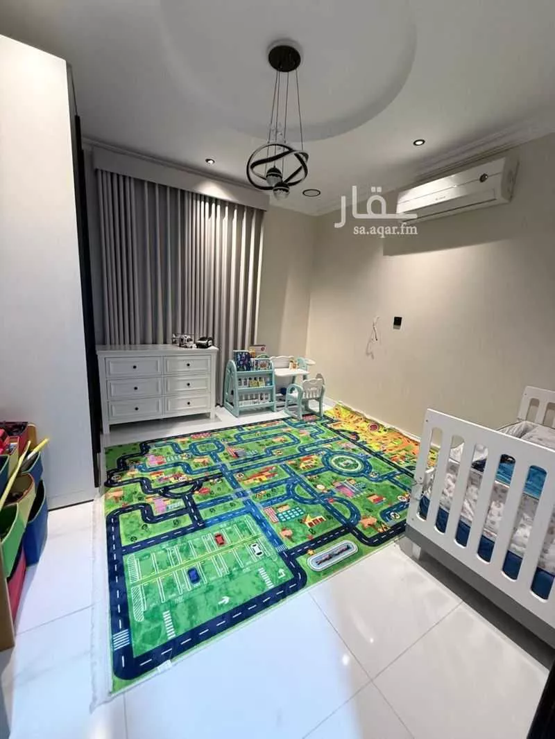 فيلا 7 غرف في ضاحية الملك فهد 3