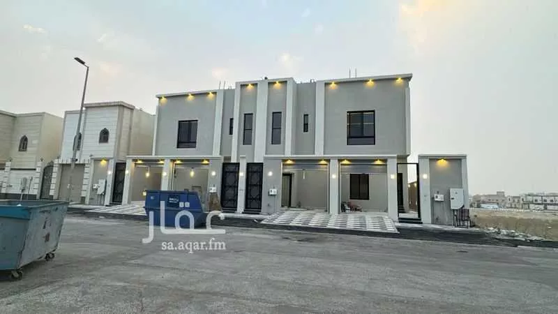 شقة 5 غرف في ضاحية الملك فهد 1