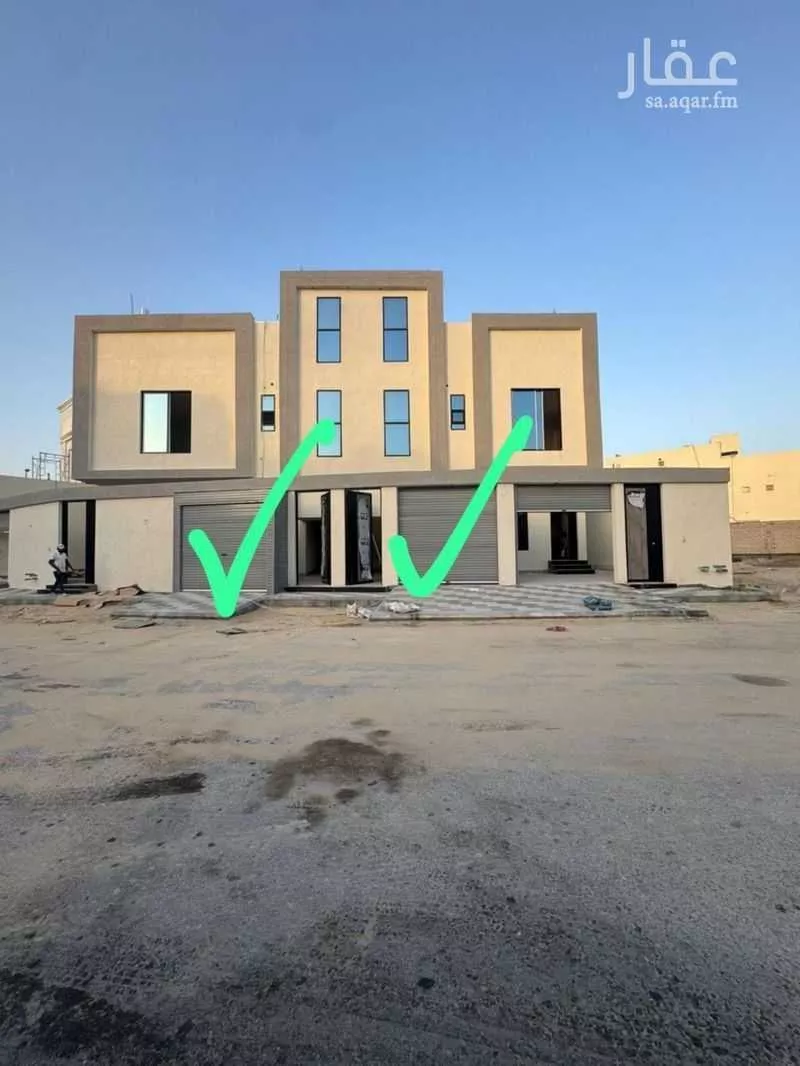 شقة 5 غرف في ضاحية الملك فهد 2