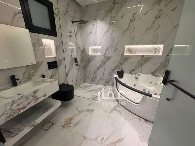 فيلا 6 غرف في طيبة 2