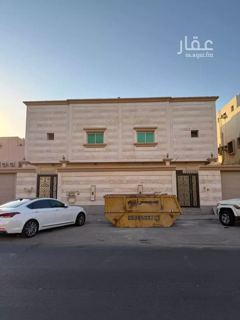 فيلا 8 غرف في بدر 4