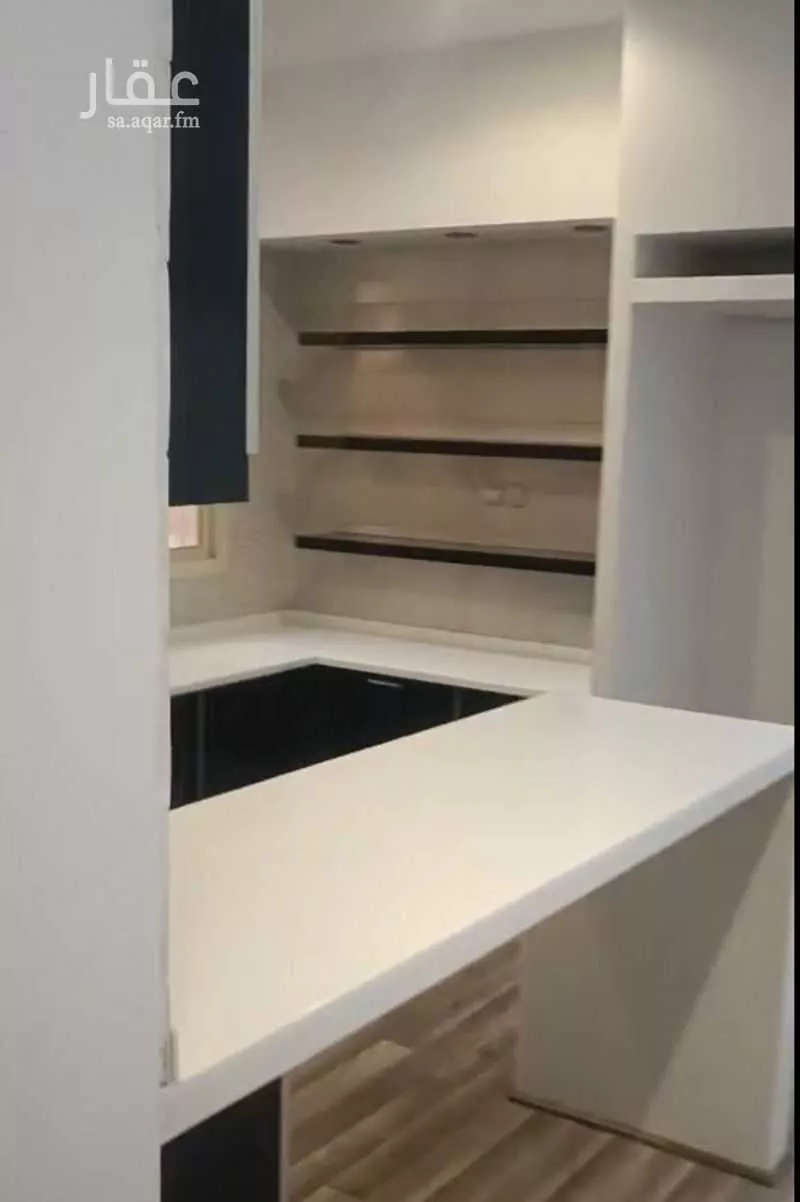 شقة 3 غرف في الحمرا 2