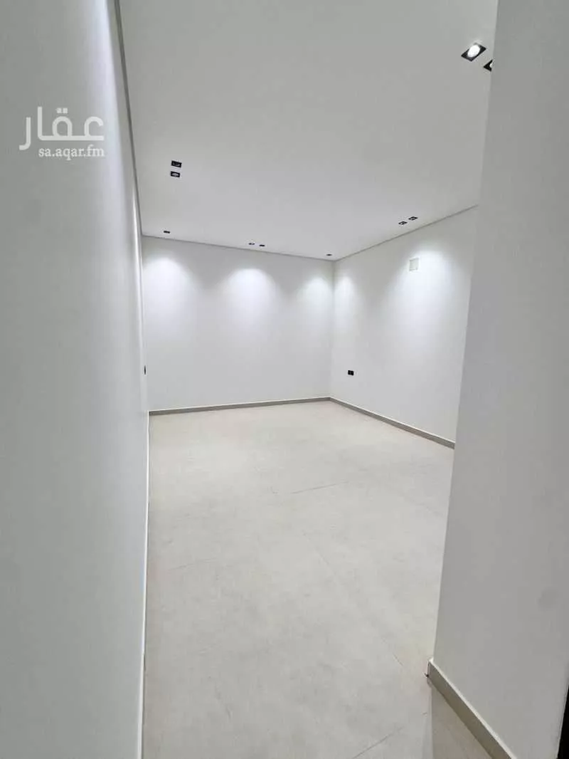 5 bedroom floor in Al Hazm 2