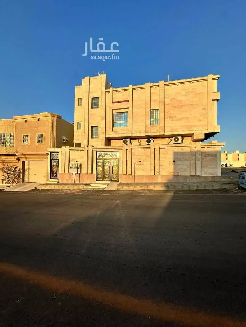 عمارة 454 م² في نبلاء 5