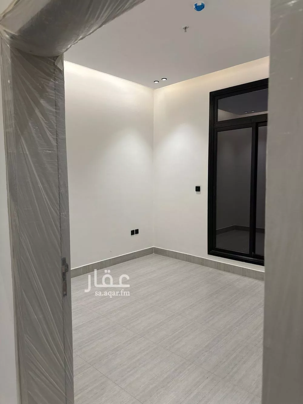 شقة 3 غرف في الرمال 2