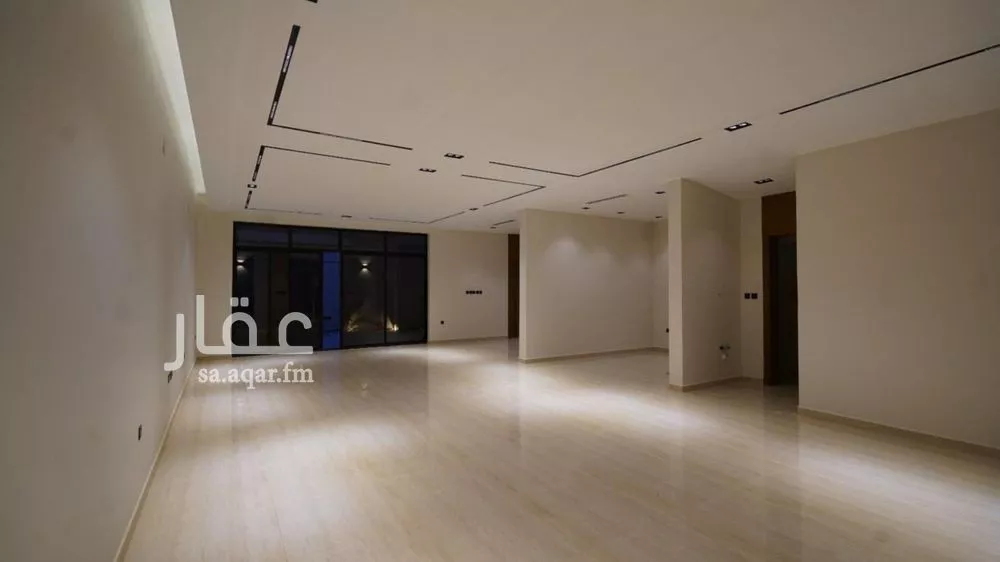 5 bedroom villa in Al Aridh 4