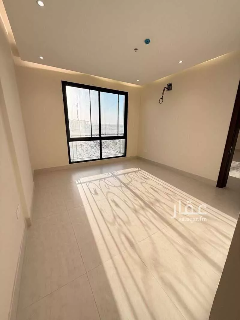 4 bedroom apartment in Al Fanar, Eastern Province 8