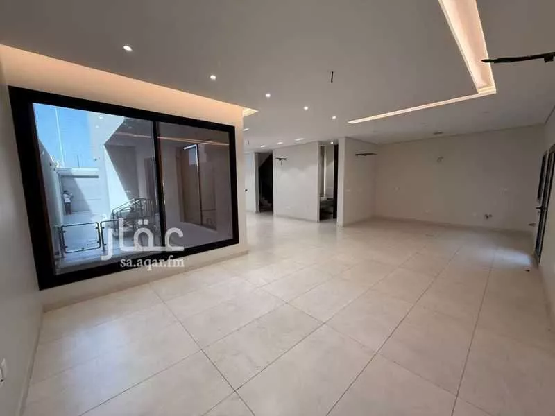 فيلا 7 غرف في الياقوت 4