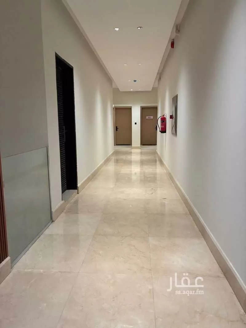 شقة 1 غرف في الملقا 5