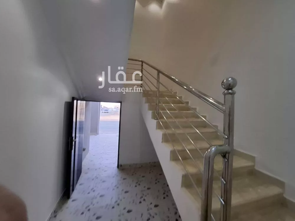 فيلا 5 غرف في بدر 2