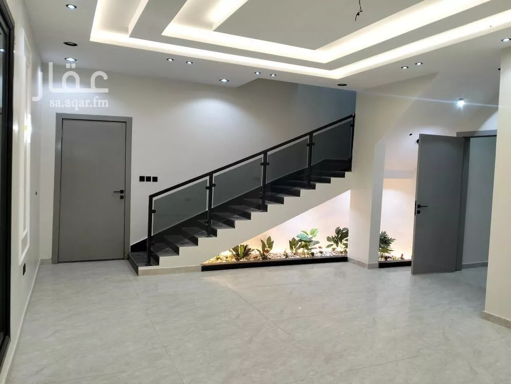 5 bedroom villa in Okaz, Riyadh 7