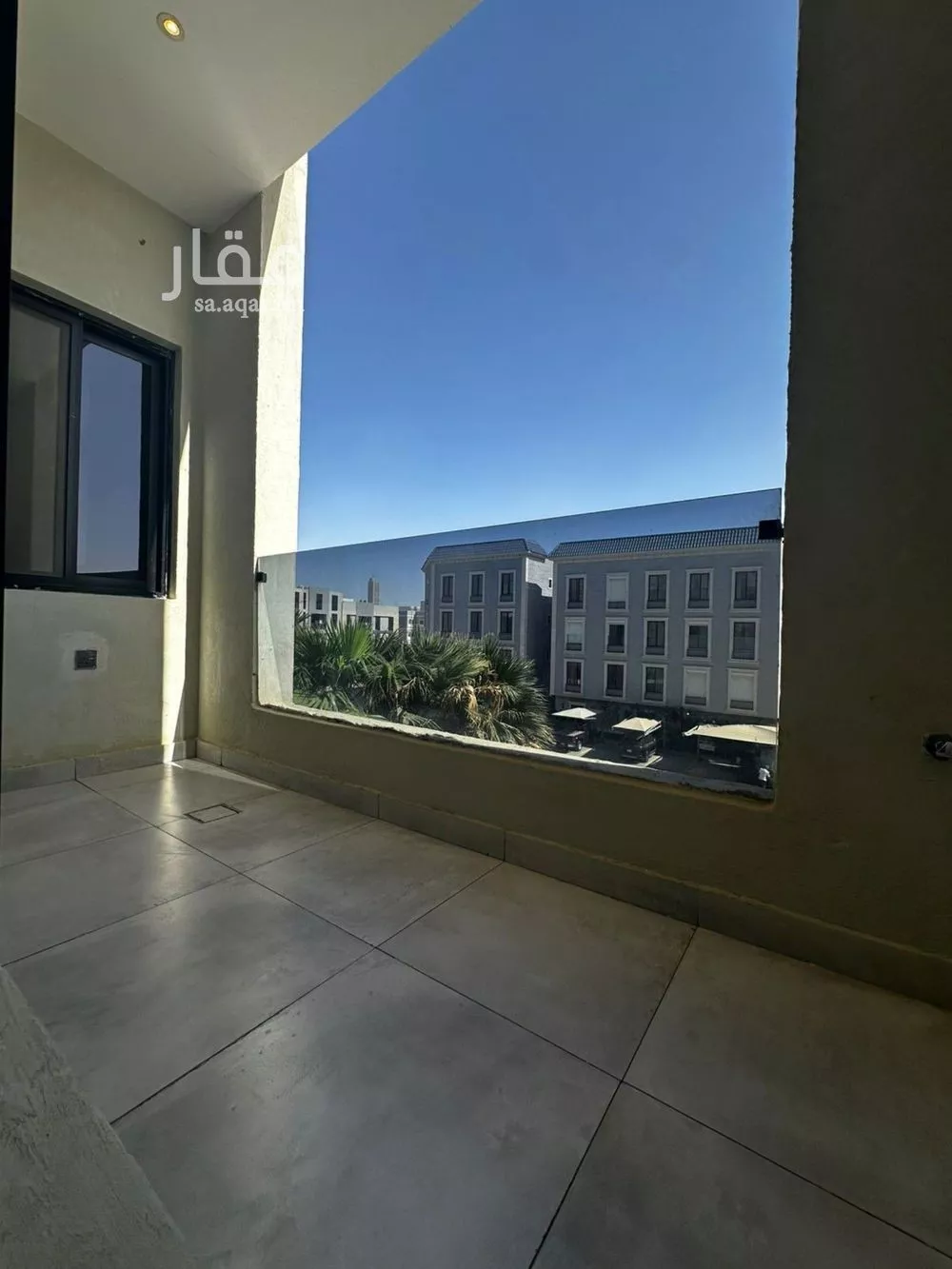 شقة 3 غرف في الملقا 2