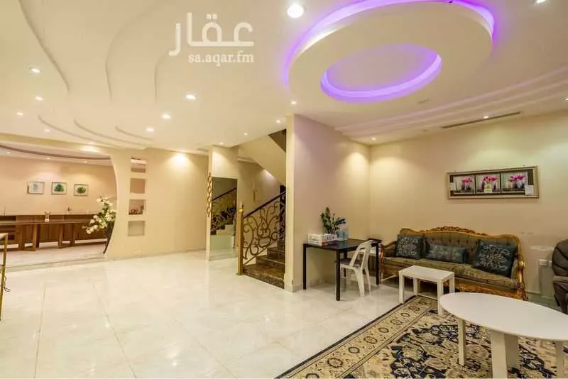 فيلا 8 غرف في النرجس 4