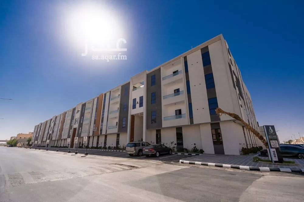 3 bedroom apartment in Al Uraija Al Gharbiyah 3