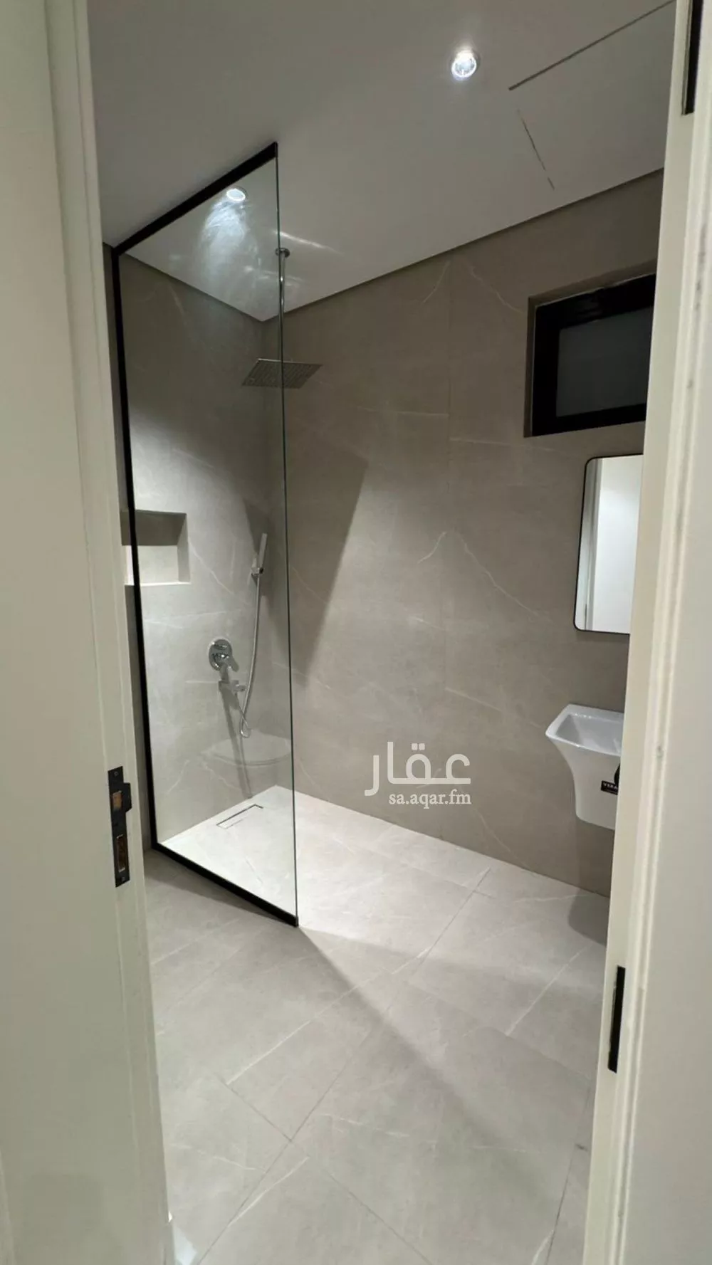 شقة 3 غرف في النرجس 1