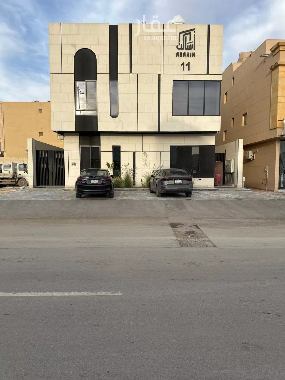 3 bedroom floor in Al Aridh 1