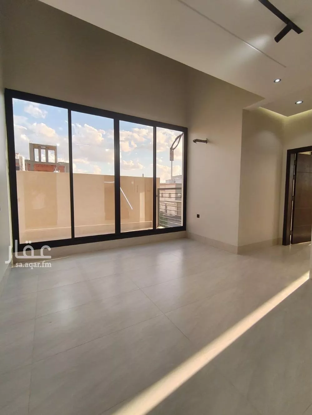 فيلا 10 غرف في الفروسية 2