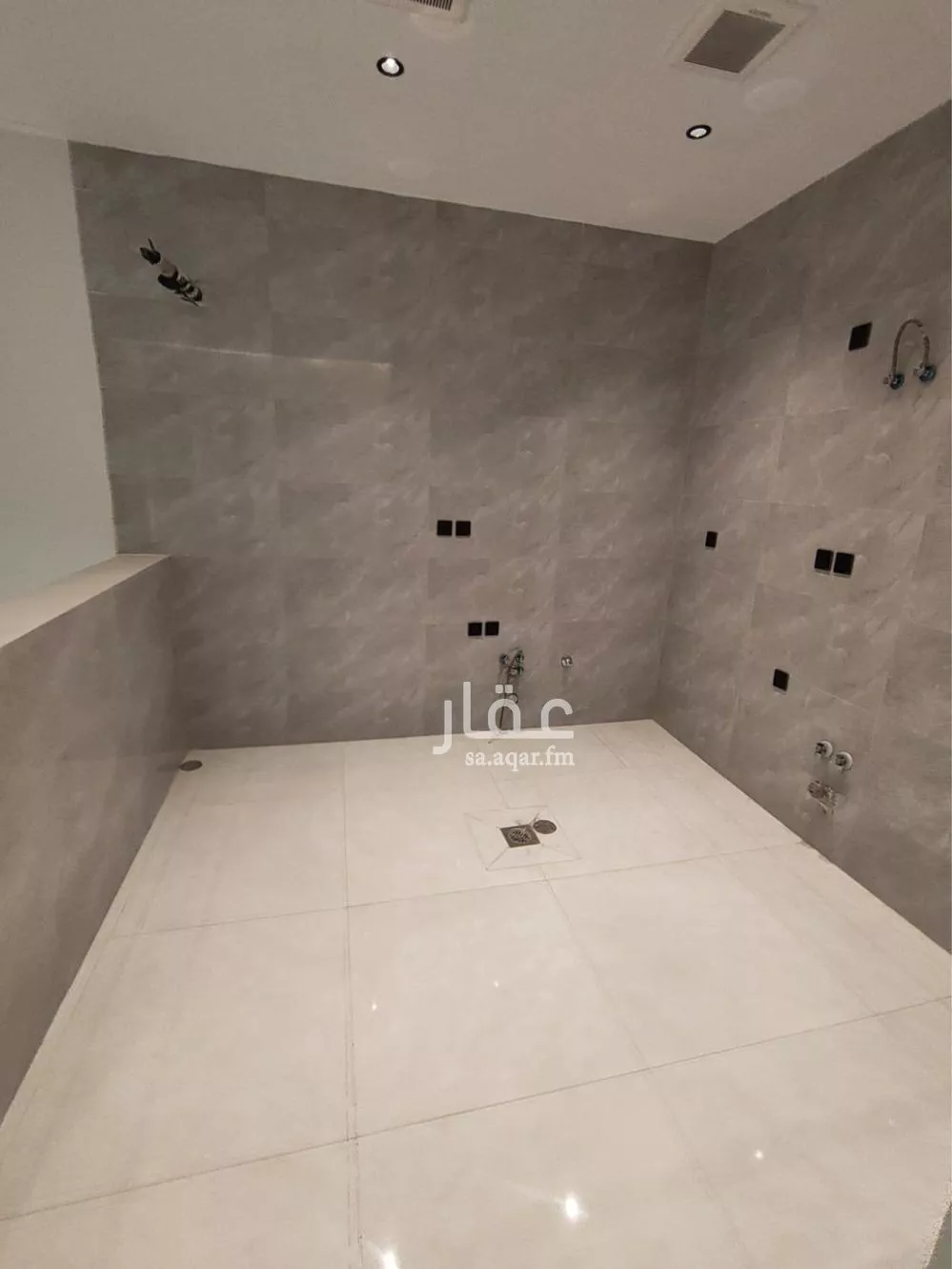 5 bedroom apartment in Al Salamah 4