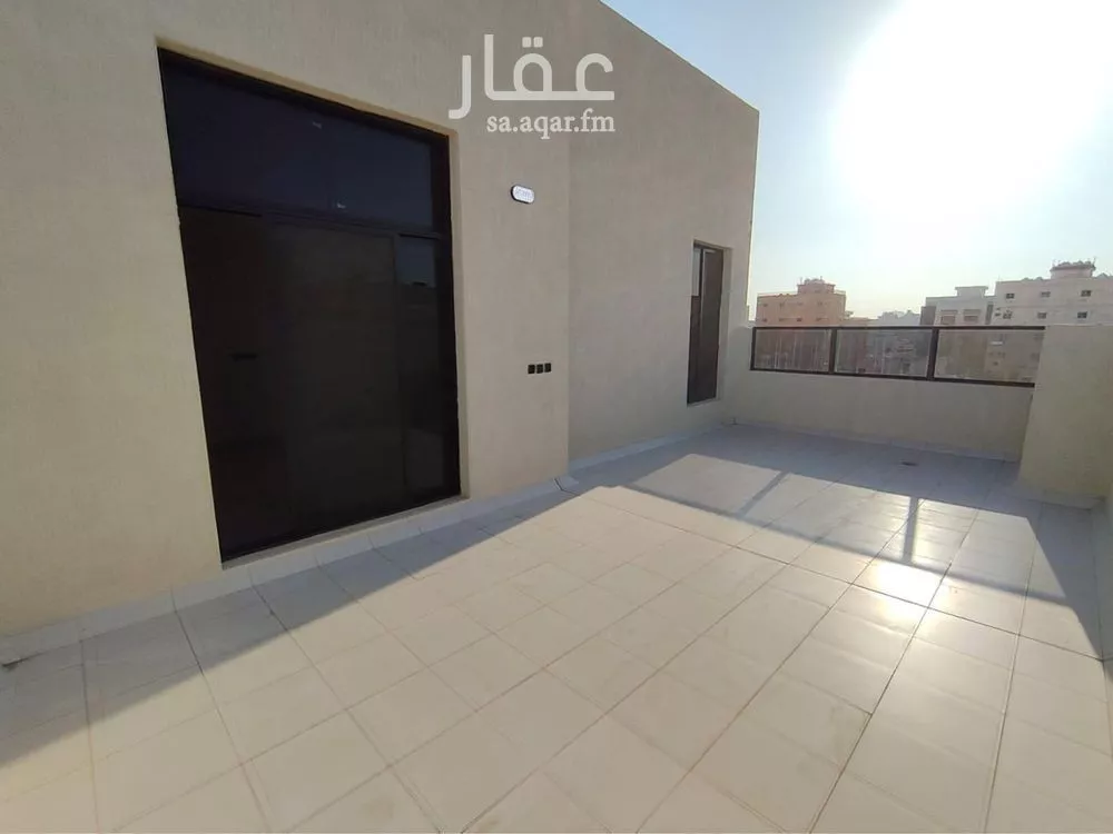 شقة 5 غرف في السلامة 4