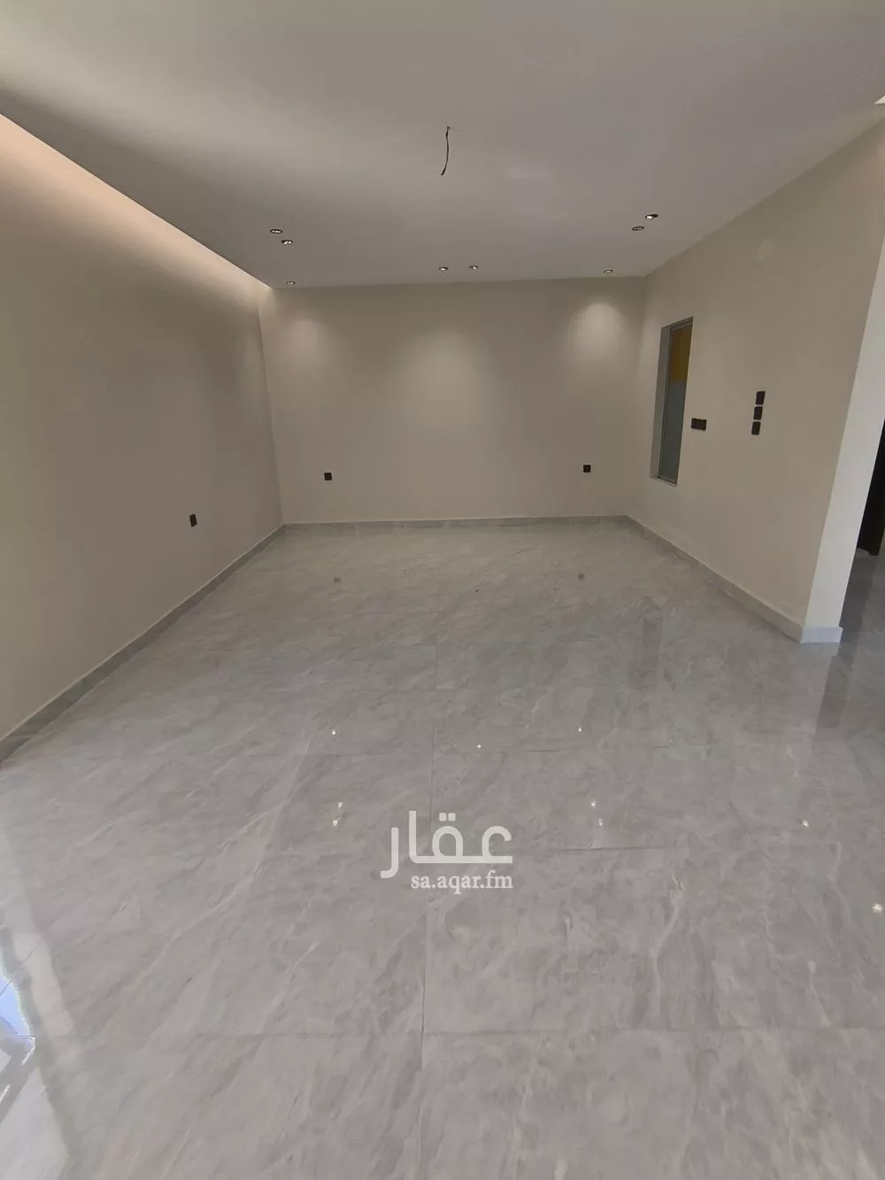 فيلا 7 غرف في الفروسية 3