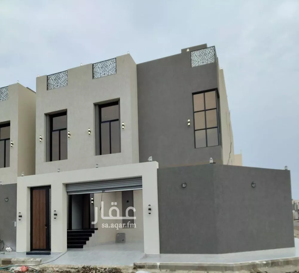 فيلا 13 غرف في الصالحية 4