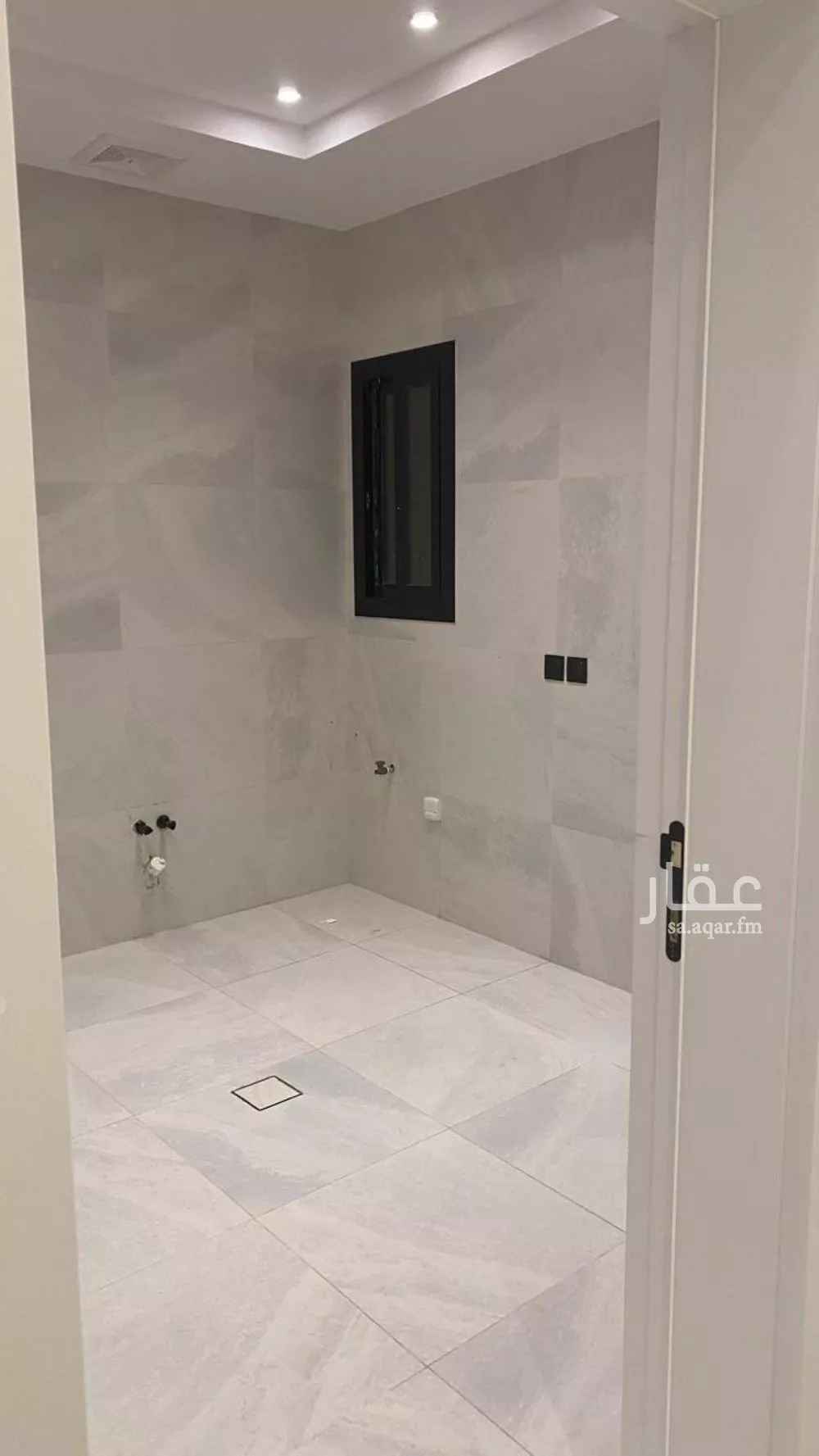 شقة 4 غرف في الواحة 4