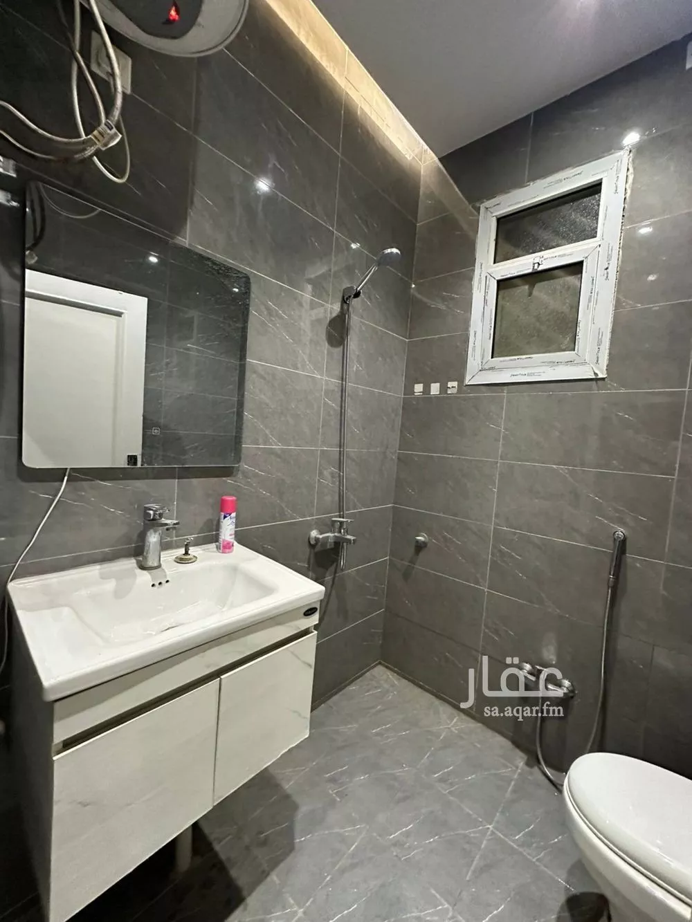 شقة 1 غرف في النزهة 4