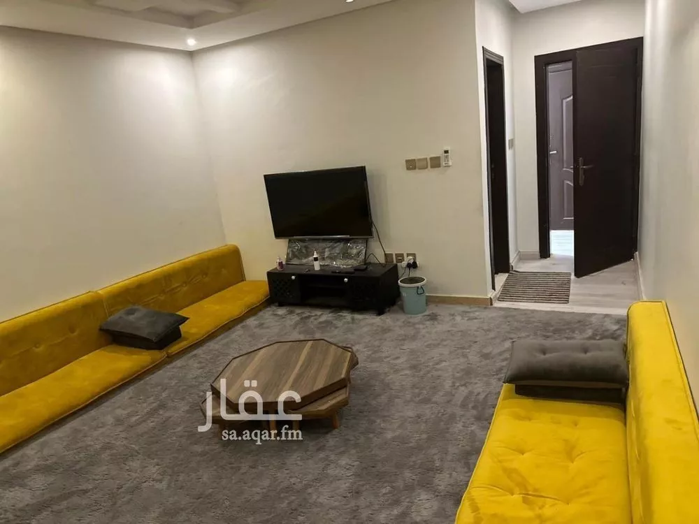 شقة 3 غرف في الحمرا 4