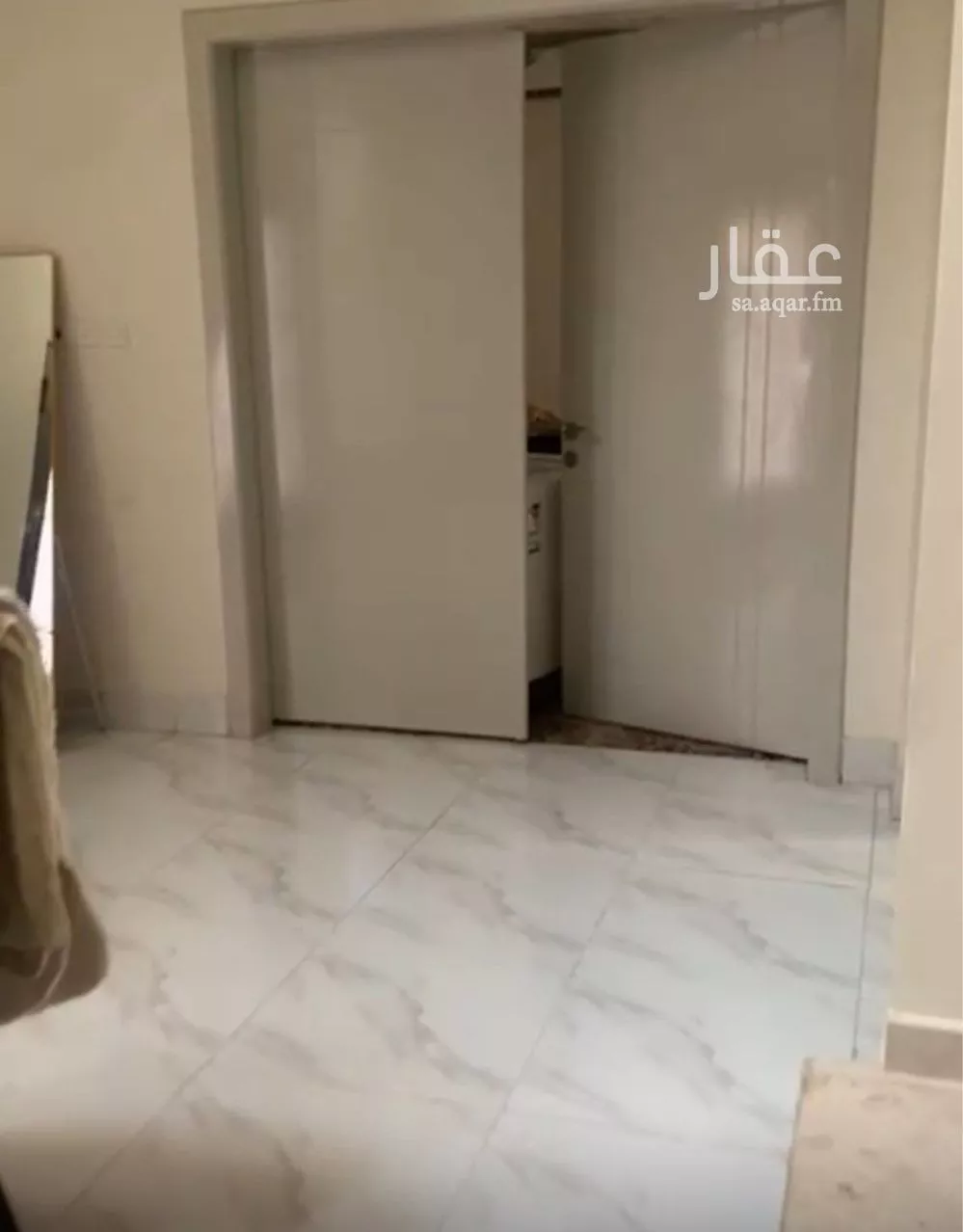 فيلا 8 غرف في عكاظ 2