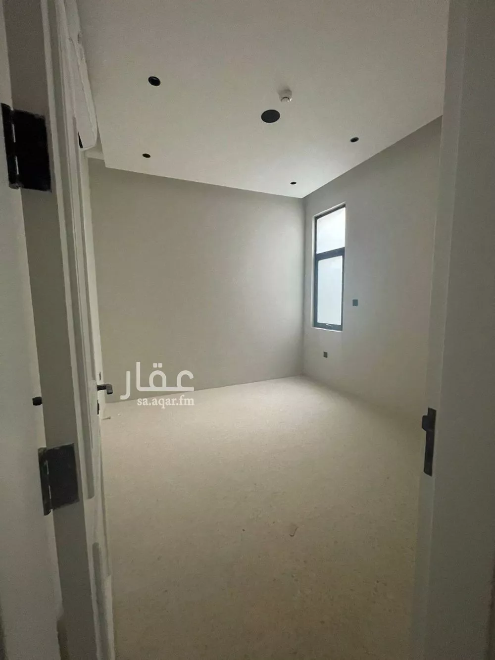 3 bedroom apartment in Al Malqa 5